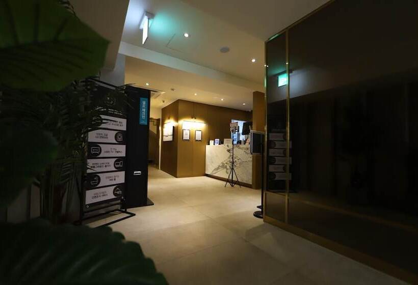 Motel Pyeongtaek Brown Dot