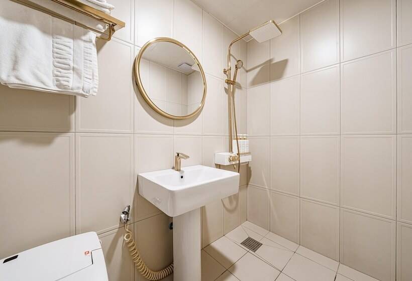 Motel Pyeongtaek Brown Dot