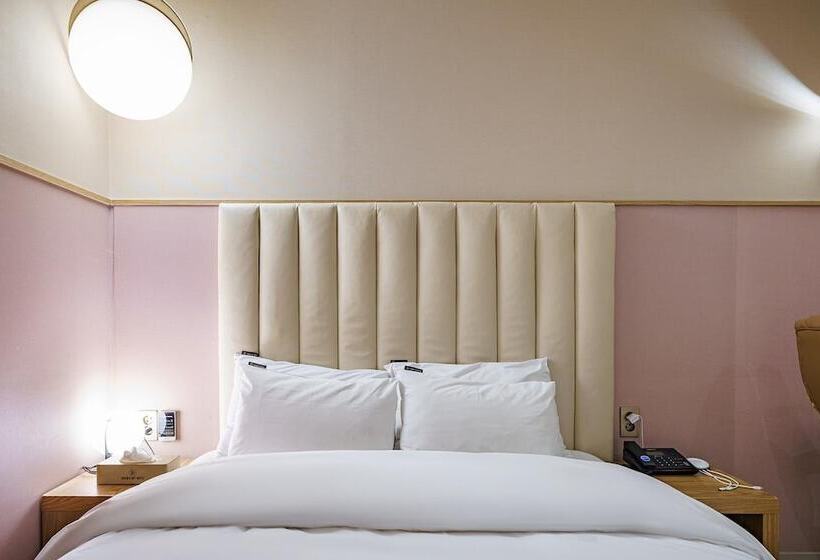 Motel Pyeongtaek Brown Dot
