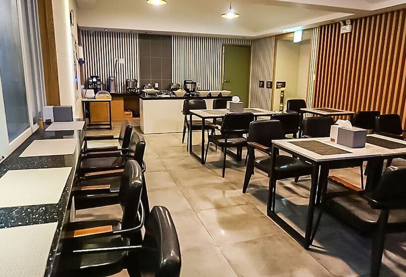 מוטל Seosan Hello