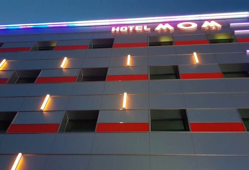 مُتل Suwon Station Hotel Mom