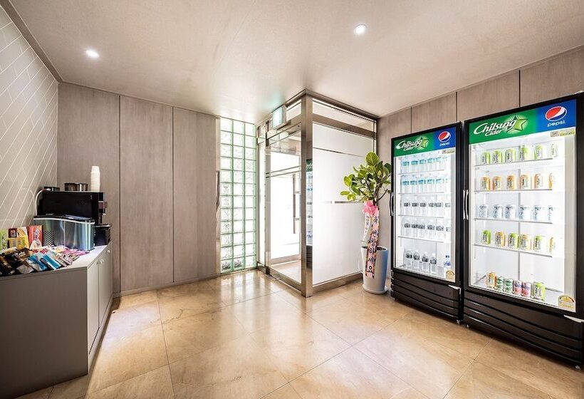 مُتل Suwon Station Hotel Mom