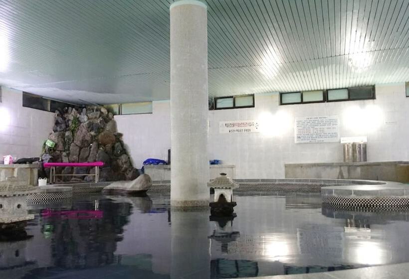 モーテル Ulam Baekam Goryeo Oncheon