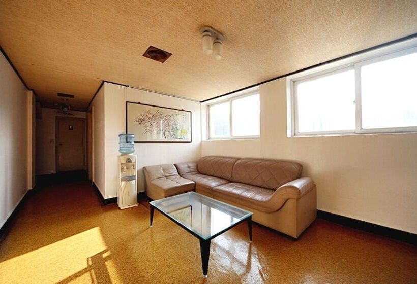 מוטל Ulam Baekam Goryeo Oncheon