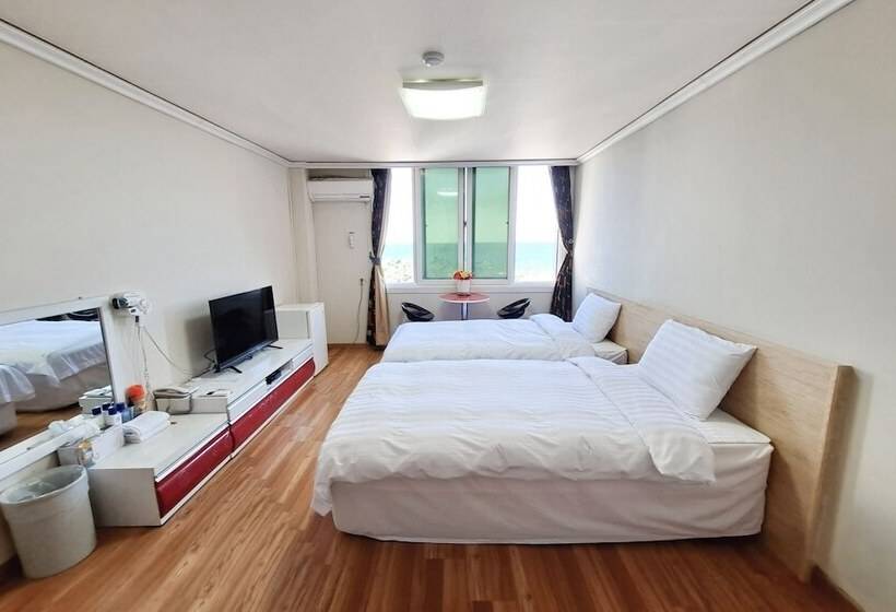 فندق على الطريق Yangyang Naksan Pebble Beach