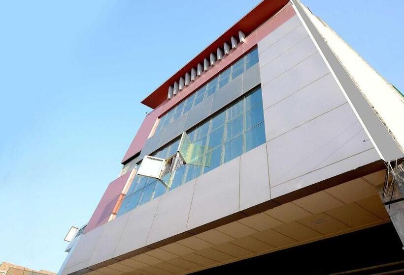 Oyo Flagship 29679 Hotel Umang Gg