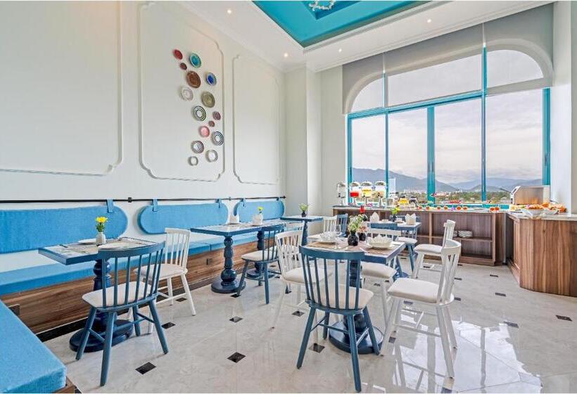 Pavillon Boutique Hotel & Apartment Nha Trang