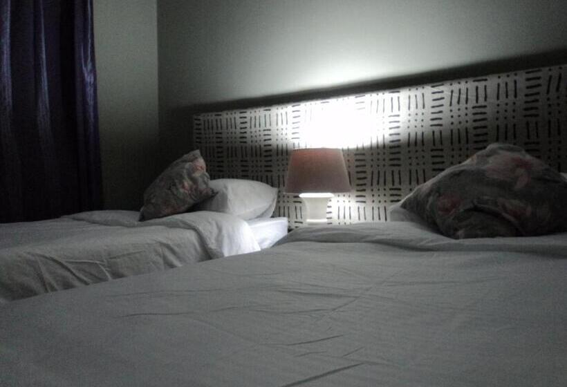 פנסיון Casa On The Bluff