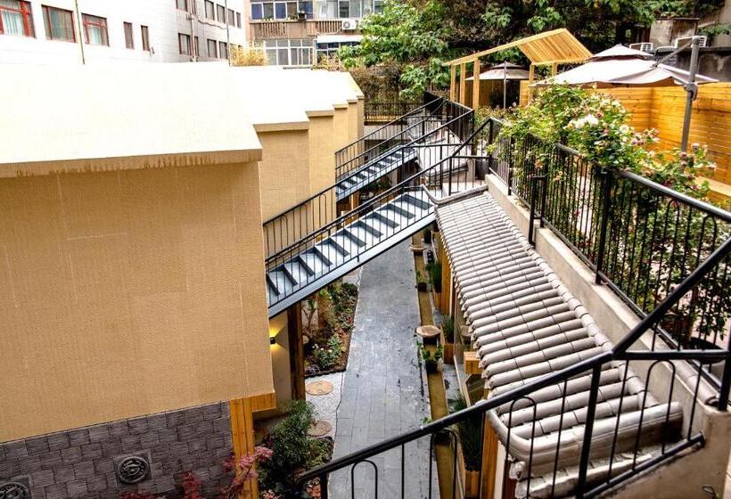 بنسيون Memory Garden House