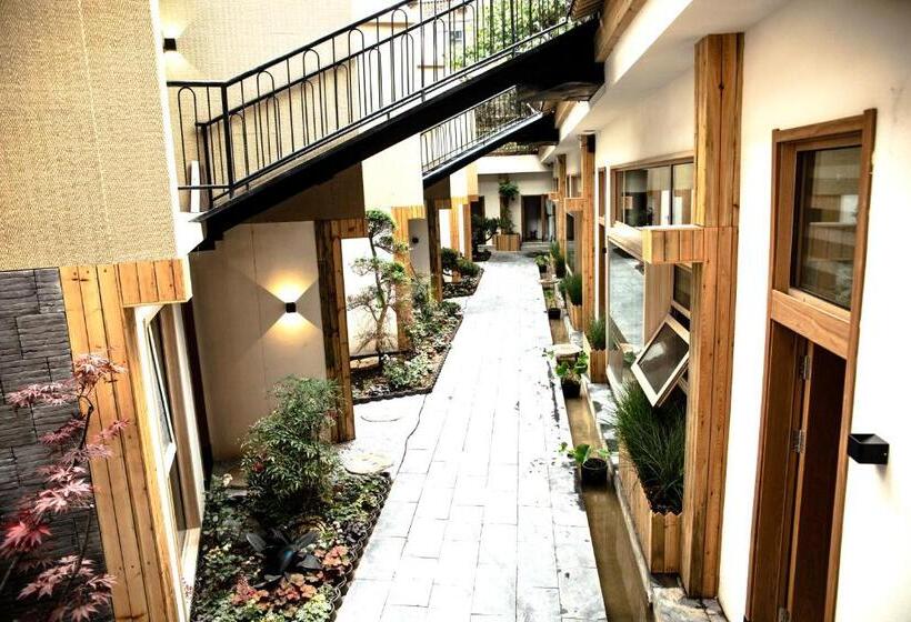 بنسيون Memory Garden House