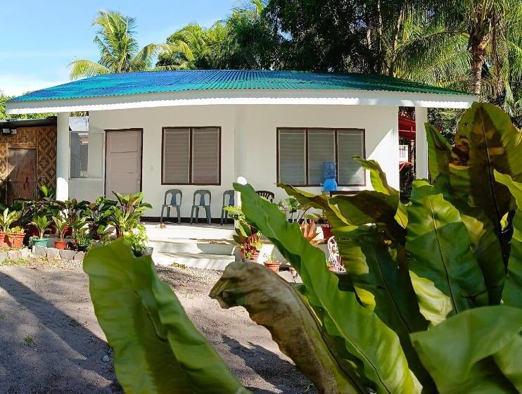 پانسیون S&rs   Paguia S Cottages Branch 2