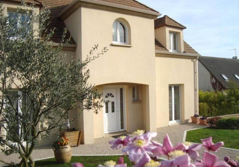 פנסיון Villa De Charme, Séjour Chez L Habitant