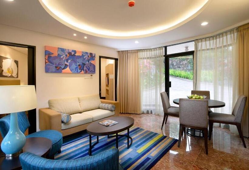 Surya Hotel & Cottages Prigen