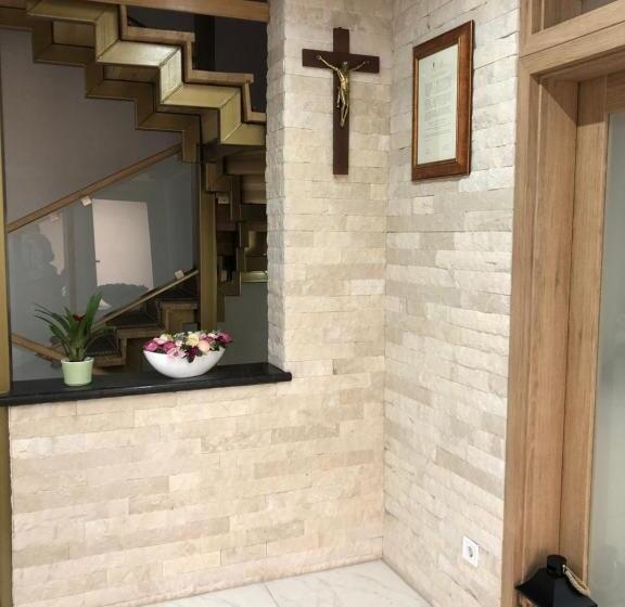 Tisza Panzió és Apartman