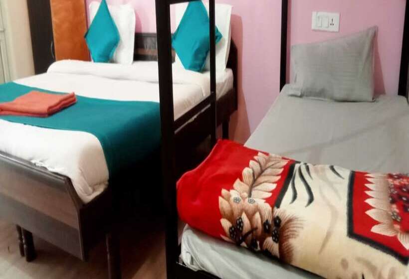 Triple One Hostels And Hotels