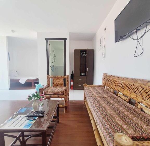 هاستل Gaja Go Dive & Inn