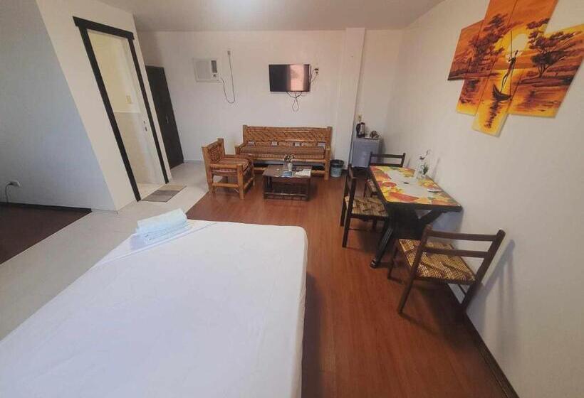 هاستل Gaja Go Dive & Inn