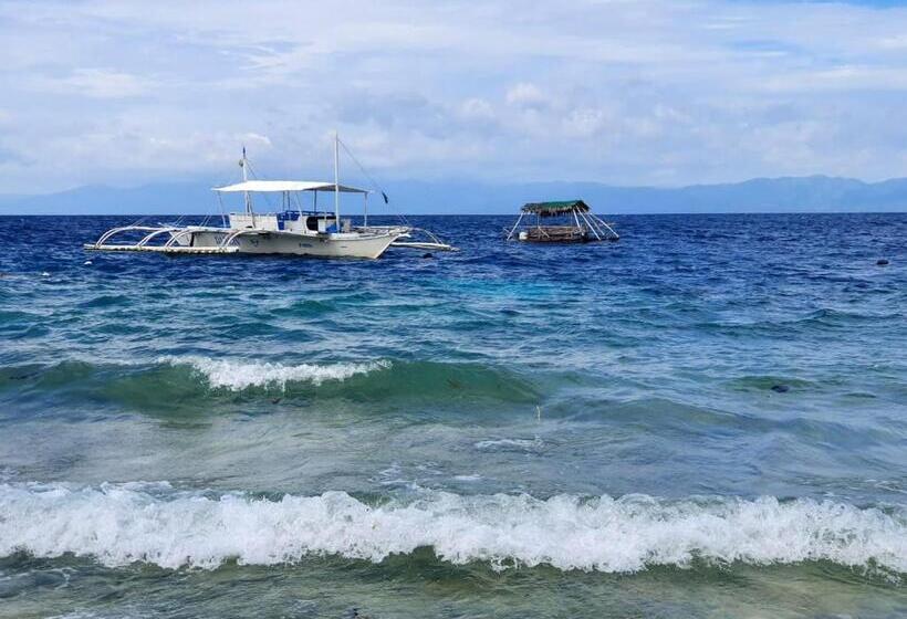 هاستل Gaja Go Dive & Inn