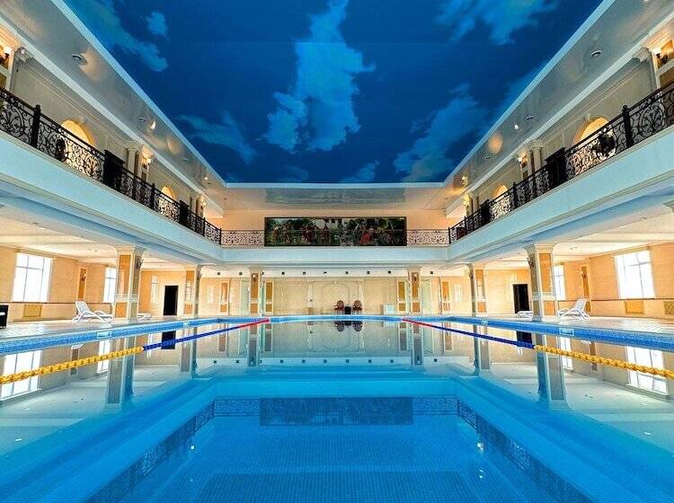 Bayangol Hotel & Resort