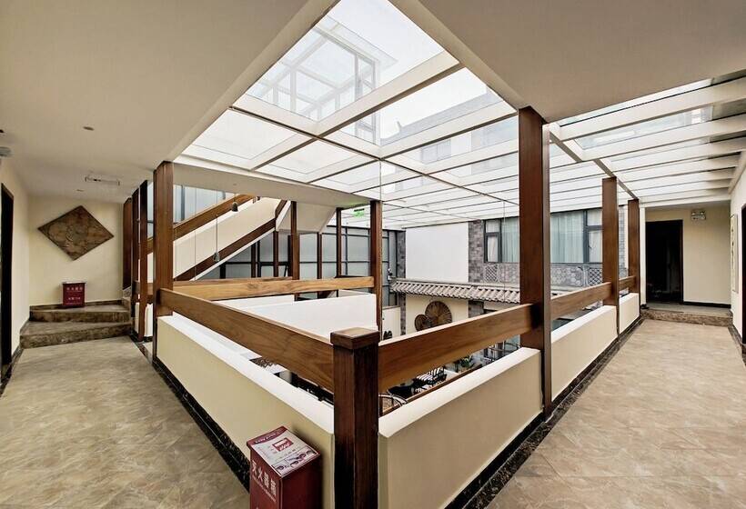 مبيت وإفطار Dali Jin Home Hai Cheng Inn