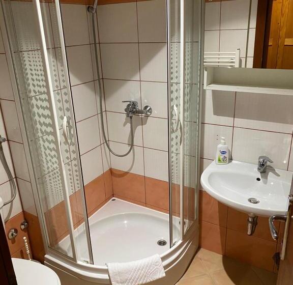 تختخواب و صبحانه Pansion Vlašić Ski