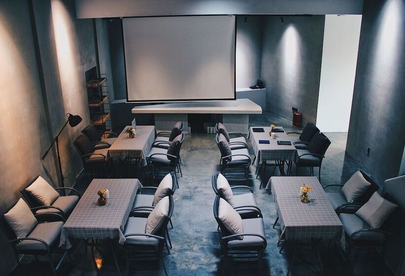 Dalian Sishi Jingyu Beach Resort