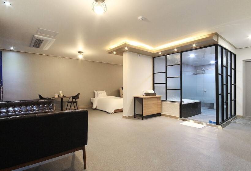 Gunsan Dubai Drive In Motel