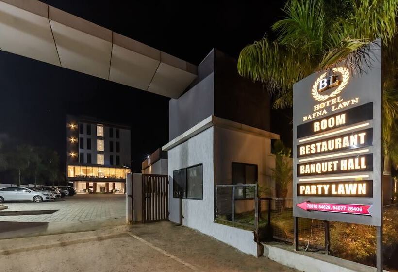 ホテル Bafna Lawn