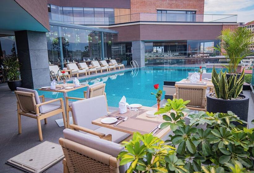 فندق Barahi Kathmandu