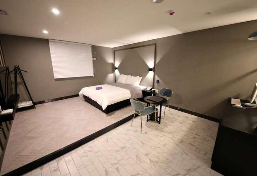 Отель Cheonan U Design