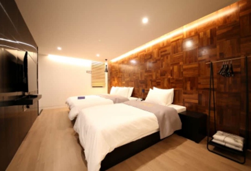 Отель Cheonan U Design