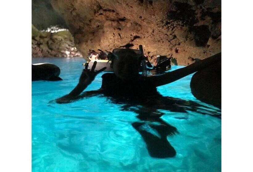 فندق Crystal Inn Onna   Vacation Stay 75692v