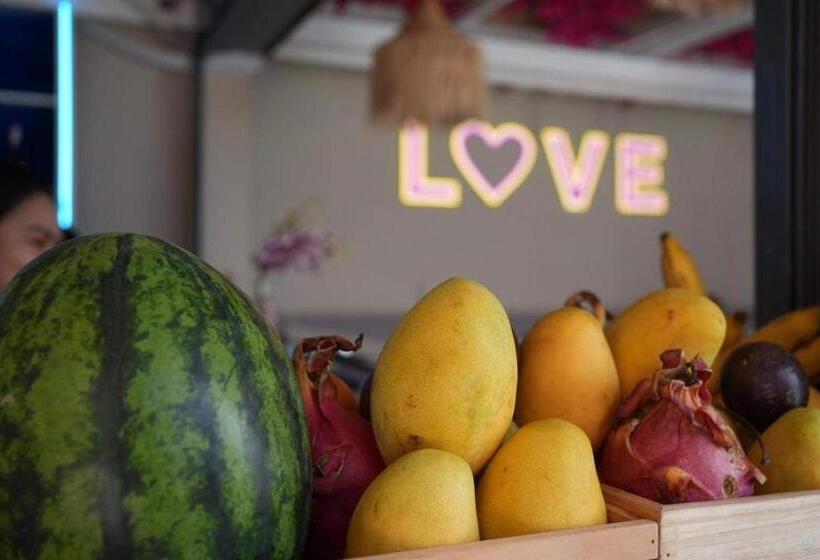 Отель Elephant Beach Club & Resort Samui