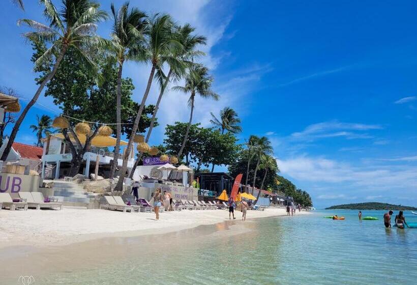 Отель Elephant Beach Club & Resort Samui