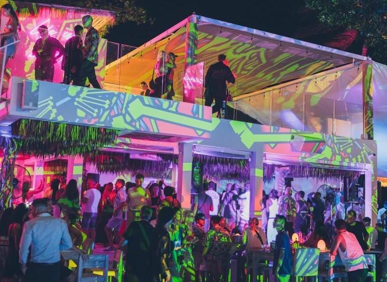 Отель Elephant Beach Club & Resort Samui