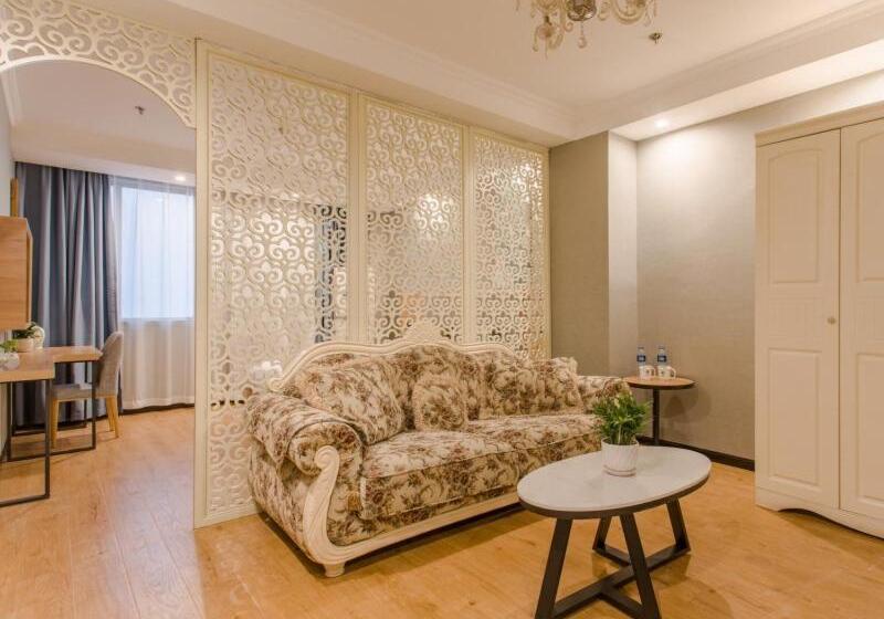 Отель Greentree Inn Hefei Sanlian College Anda Qingyuan Campus Subway Station