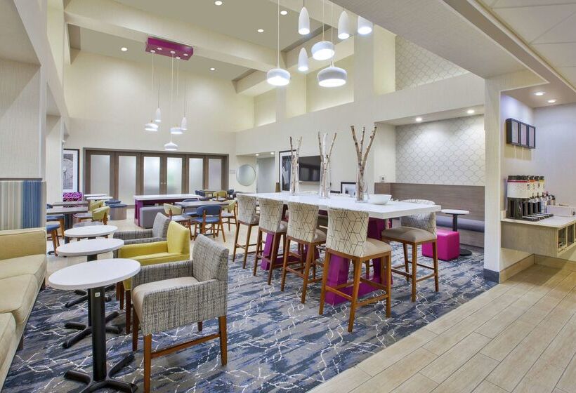 호텔 Hampton Inn & Suites Oakwood Village-cleveland