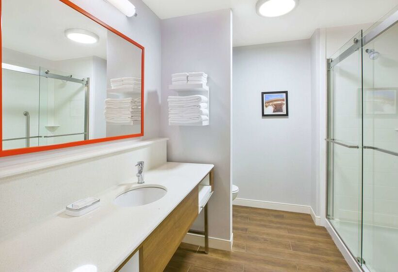 فندق Hampton Inn & Suites Oakwood Village-cleveland