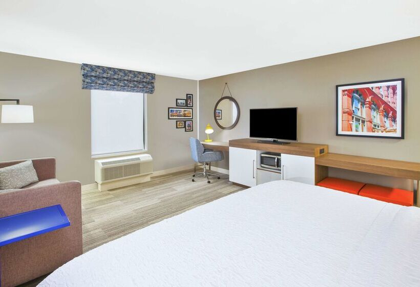 فندق Hampton Inn & Suites Oakwood Village-cleveland