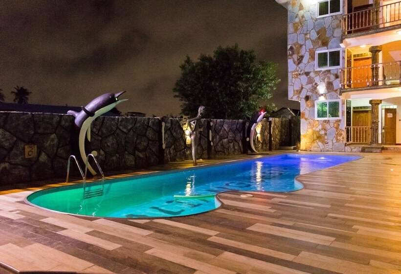 هتل Rk Italian Boy