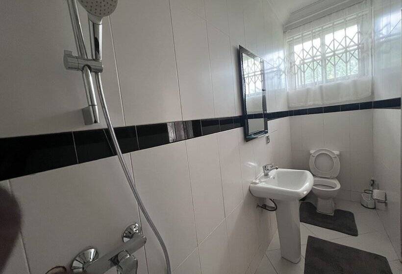 هتل Rk Italian Boy