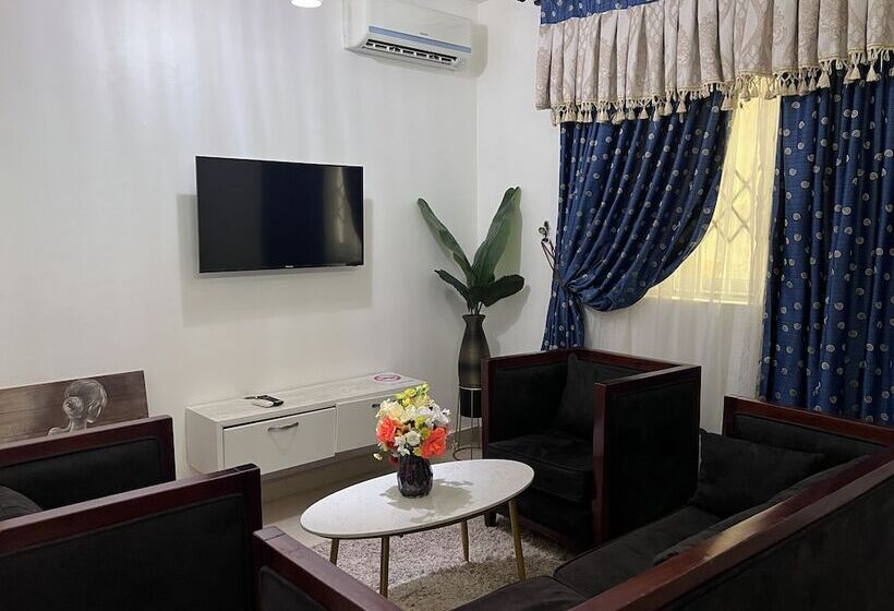 هتل Rk Italian Boy