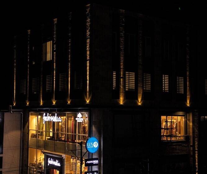 בית מלון כפרי Pondy Heights   Suites And Studios