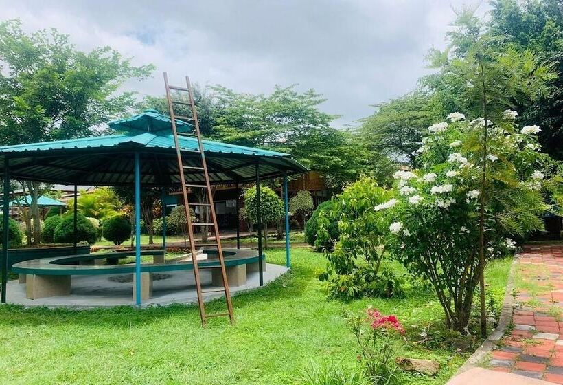 酒店 Mistywood Resort And Restaurant