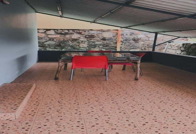 酒店 Mistywood Resort And Restaurant