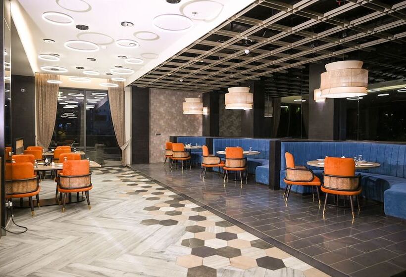 ホテル Mountain Crest