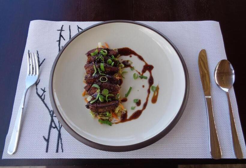 فندق Pradana Beach Inn Luxury