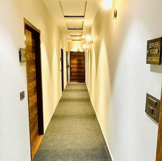 Отель Primrose   Patiala