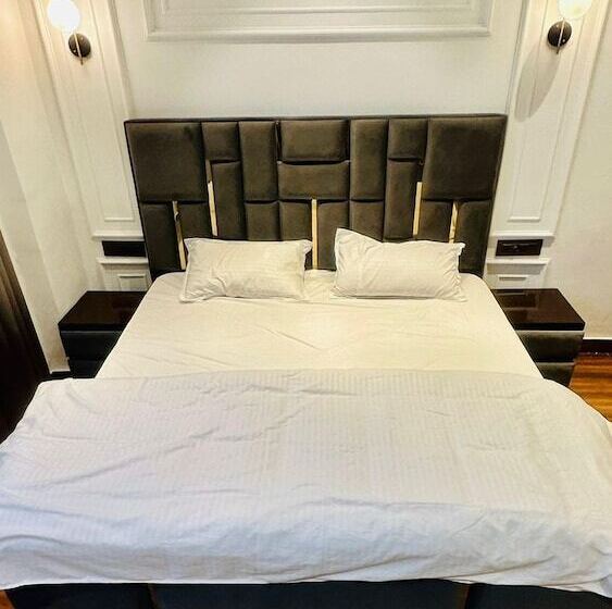 Отель Primrose   Patiala