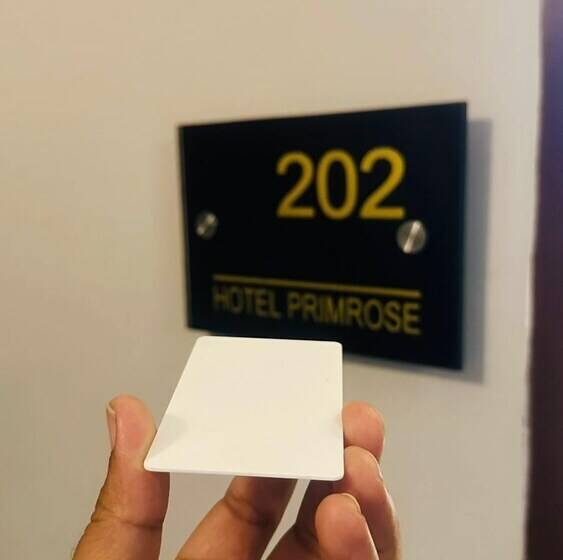 Отель Primrose   Patiala